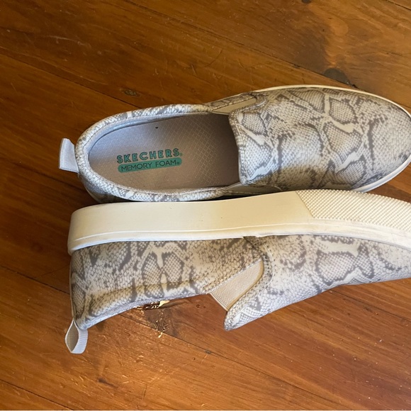 Skechers memory foam - Picture 3 of 4